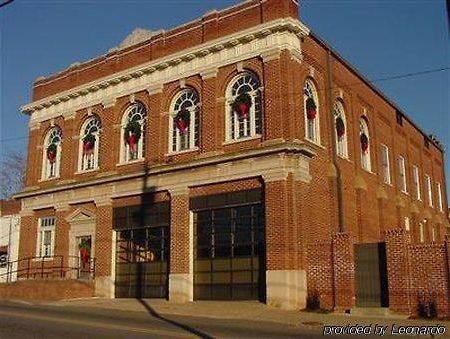 The Firehouse Inn Rutherfordton Exterior foto