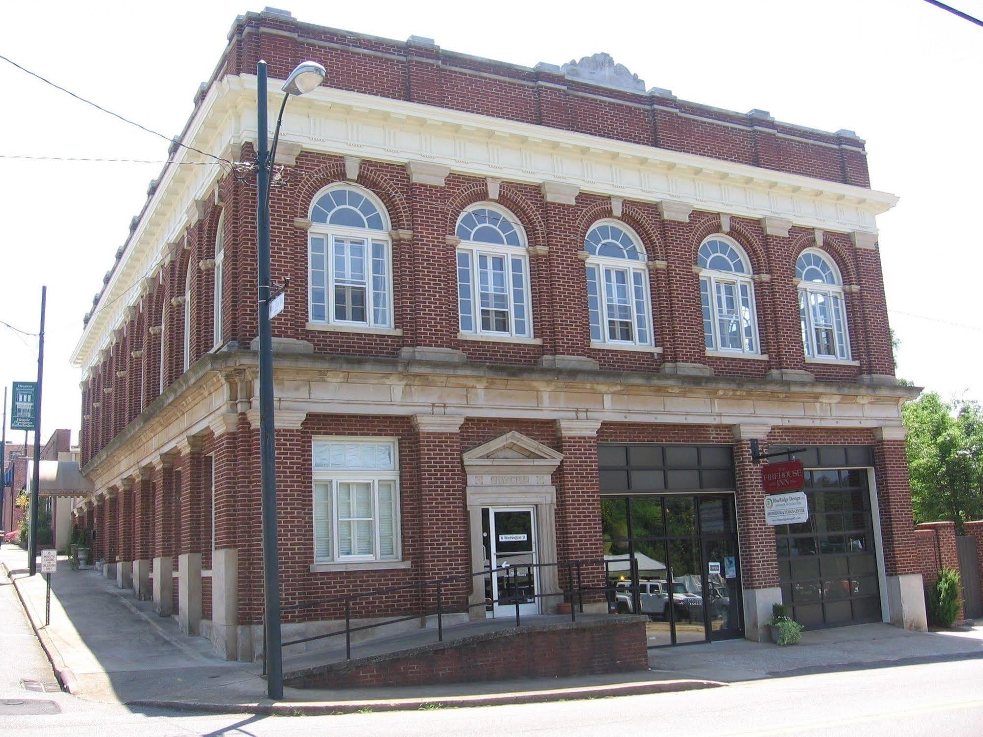 The Firehouse Inn Rutherfordton Exterior foto