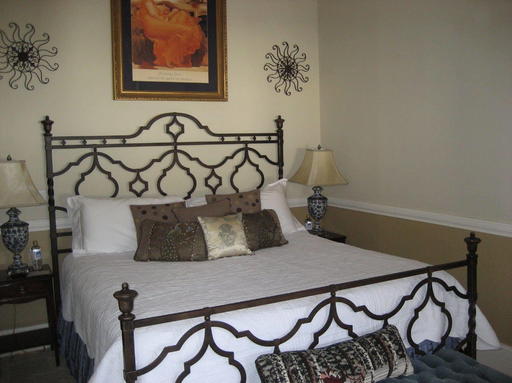 The Firehouse Inn Rutherfordton Quarto foto